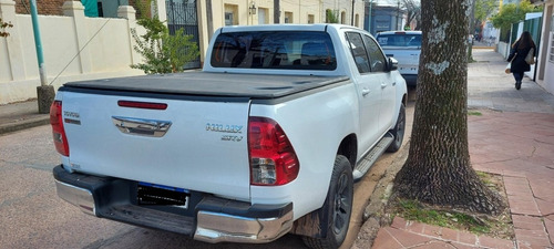Imagen 2 de 6 de Toyota Hilux Srv 4x2 A/t