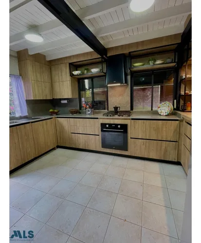 ¡escápate Al Paraíso!(mls#255979)