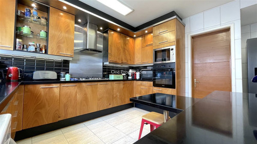 Casa Venta 5d5b Con Piscina Y Cancha Paddle Cercana Colegios