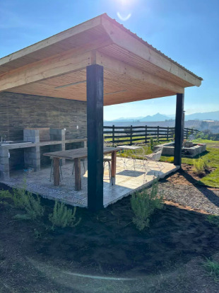 Parcela 5000 M2, Casa Como Nueva De 3d-2b En San Clemente