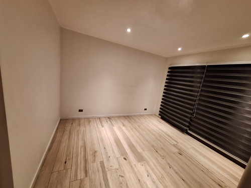 Casa Arriendo 1 Dorm, Condominio En Los Refugios Del Arrayán