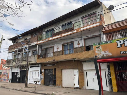 Imagen 2 de 28 de Amplia Propiedad A La Venta Con Locales Y Departamentos En Alquiler