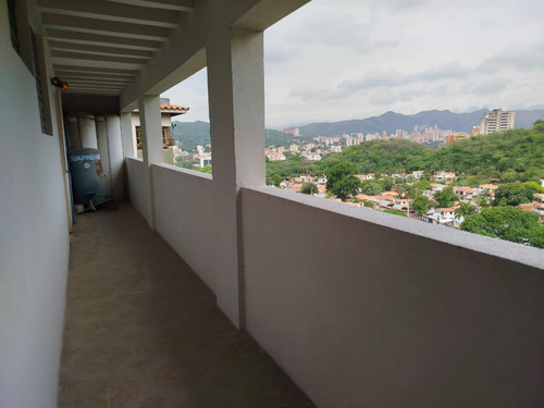 Penthouse En Lomas Del Este Res. Paulina