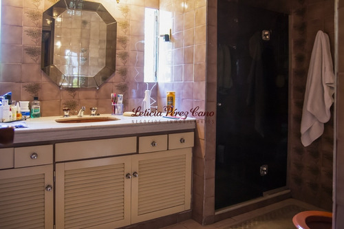 Casa En Venta En Playa Mansa, Punta Del Este, 4 Dormitorios- Ref: 19301