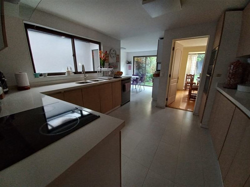 Imagen 10 de 30 de Casa En Venta De 5 Dorm. En Huechuraba