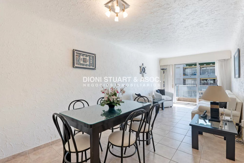 Apartamento En Alquiler De Temporada Frente Al Mar - Para 4 Personas - Playa Mansa