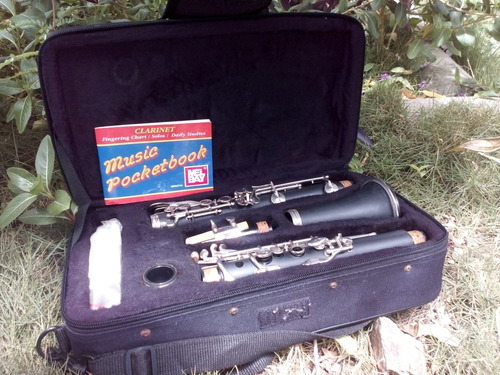Imagen 3 de 4 de Clarinete In B Marca Mendini By Cecilio