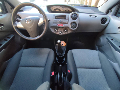 Imagem 6 de 8 de Toyota Etios 1.5 Xls Sedan 16v Flex 4p Manual