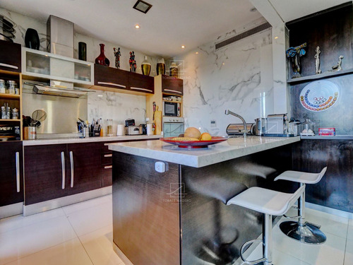 Torres Mulieris - Excelente Semipiso De 3 Suites En Venta Con Renta - Impecable !!