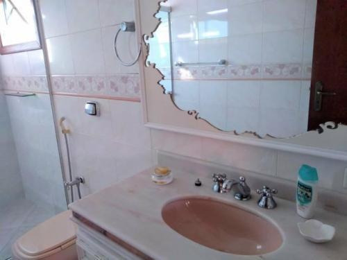 Oportunidade! Casa Alto Padrão Com Piscina E 3 Quartos.