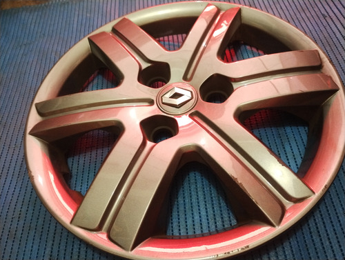 1 Tapón Polvera De Rin Renault Kwid 2023 Rin 14 Color Humo (Usado)