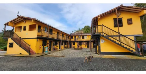 Finca Hotel En El Peñol En Venta.