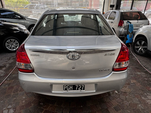 Toyota Etios 1.5 Xs 4 p