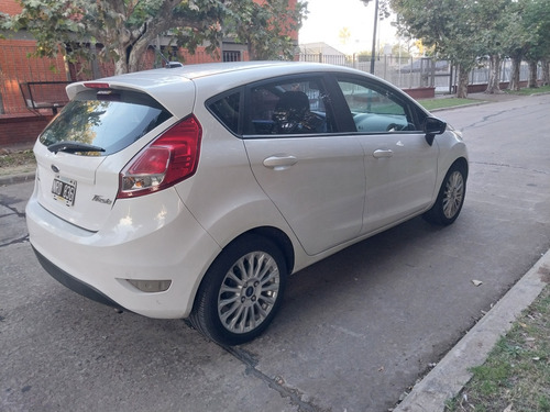 Ford Fiesta 1.6l se plus powershift