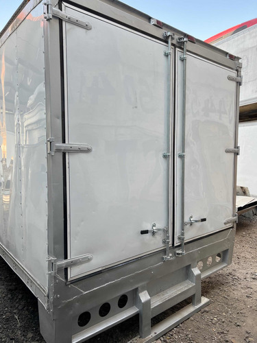 Caja Refrigerada De 4.30 M De Largo Con Equipo Independiente
