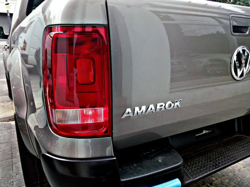 Imagen 3 de 15 de Volkswagen Amarok Comfortline 4x2 Manual 0km My 2022