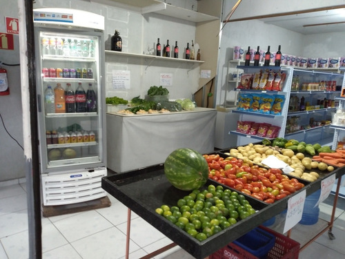 Imagem 4 de 5 de Mini Mercado E Casa Do Norte