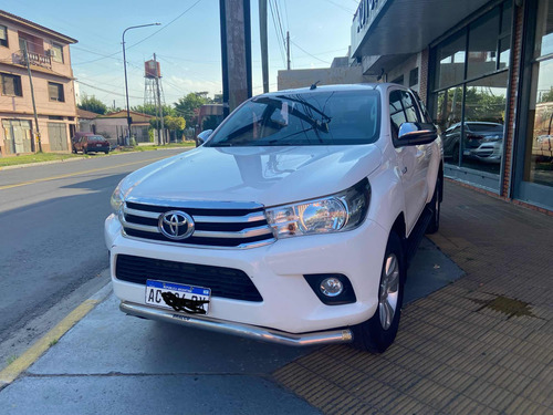 Toyota Hilux 2.8 Cd Srv 177cv 4x2