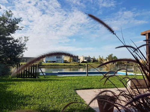 Imagen 11 de 16 de Casa En Venta En Barrio San Francisco, Villanueva, Tigre