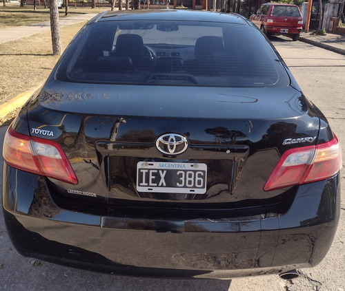 Toyota Camry 2.4 At L4