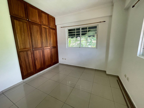Alquiler De Apartamento | 3 Habitaciones | 2 Parqueos | Lucerna