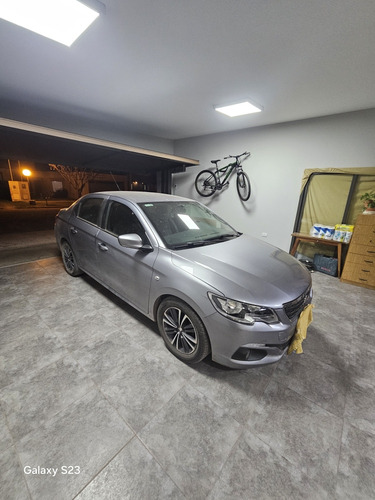 Peugeot 301 1.6 Allure Plus
