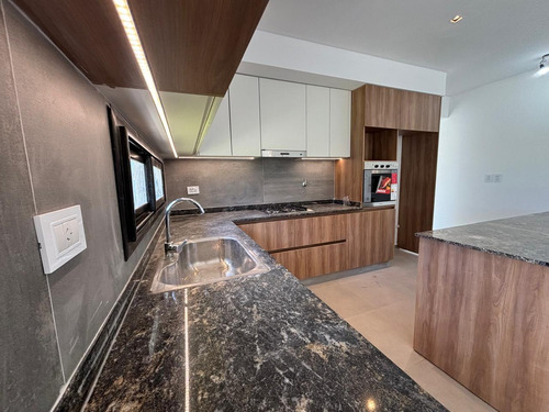 Casa En Venta En El Barrio Lar De Vieytes Iii