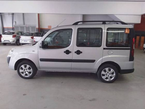 Imagem 8 de 9 de Fiat Doblò 1.8 Mpi Essence 7l 16v Flex 4p Manual