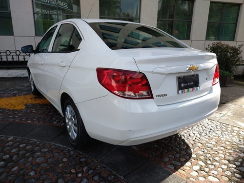 Imagen 3 de 12 de Chevrolet Aveo 2018 1.6 Ls Aa Radio Nuevo Mt