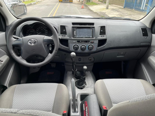Toyota Hilux Euro4 4x4 2500cc Tdi Mt Aa Ab Abs Dh Fe
