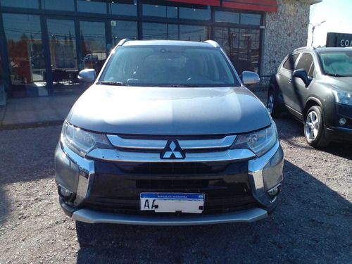 Imagen 3 de 12 de Mitsubishi 2016 Outlander 2.0 Glx 2wd L/16