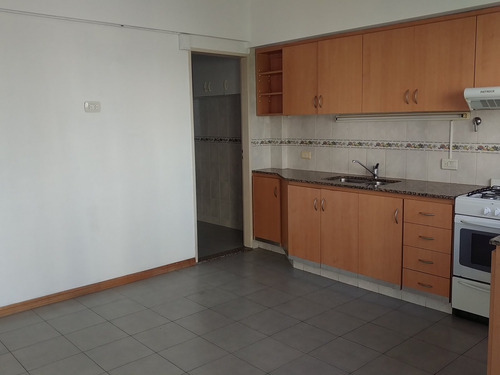 Hermoso 3 Amb En Pleno Caballito Al Frente Opcional Cochera