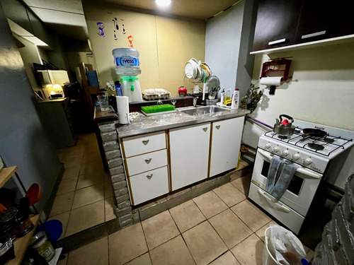 Local A La Calle C/ Vivienda De 2 Amb. - A Mts. Del Subte A Y Av. Rivadavia - 69m2