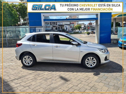 Chevrolet Onix Lt 2021 Gris Plata 0km