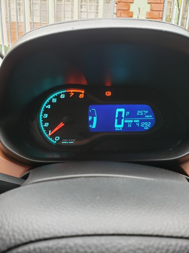 Chevrolet Onix 2018 1.4 Activ Aut. 5p
