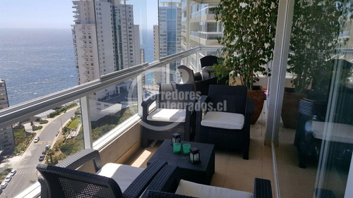 Departamento En Venta De 4 Dorm. En Concón Vista Insuperable