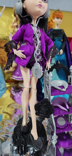 Mattel Ever After High Raven Queen Getting Fairest (Usado)