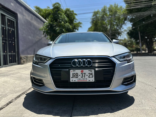 Audi A3 2.0 Sedán L Select At Dsg