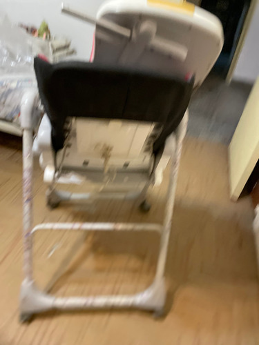 Silla Comer Bebe Perfecto Estado De Uso La Mas Reforzada Ple Infantil Blanco Y Gris (Usado)