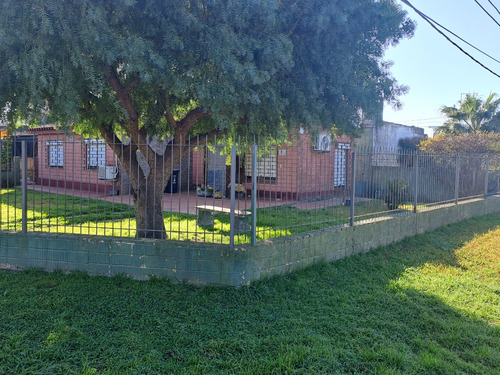Musetti Vende En La Paz: Excelente Propiedad Con 3 Dormitorios Y Demás Comodidades.