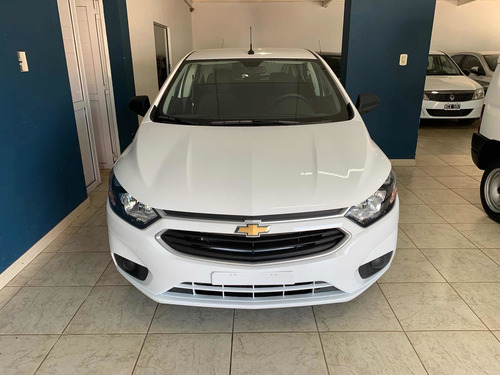 Imagen 2 de 9 de Chevrolet Onix 2021 1.4 Joy Ls