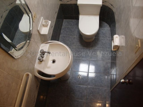 Imagen 11 de 14 de Gehijka Dominguez En Venta Acogedor Apartamento Hacia El Este
