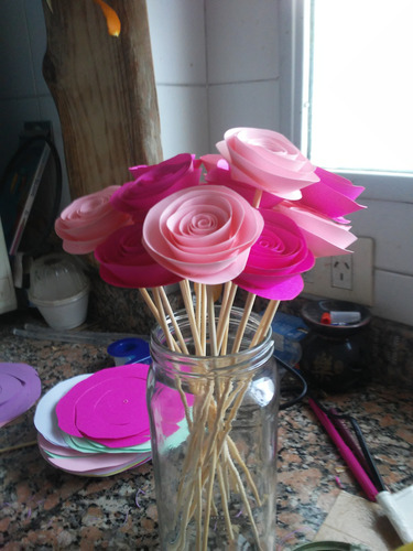 Flores De Papel Con Tallo Sin Hojas 100 Unidades