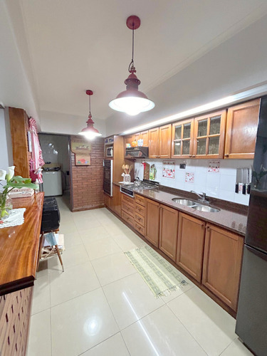 Bolaños 900 - Increible Chalet Con Parque, Quincho Y Pileta! 4 Amb - Lanus Este