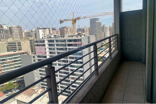 Un Dormitorio, Vicuña Mackenna Con Marin !!