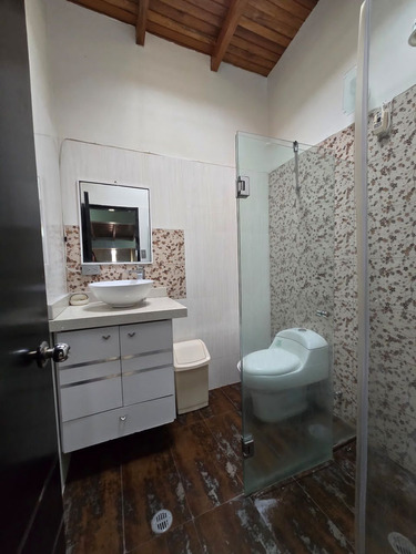 Casa Urb Los Alpes, San Cristóbal. /so40