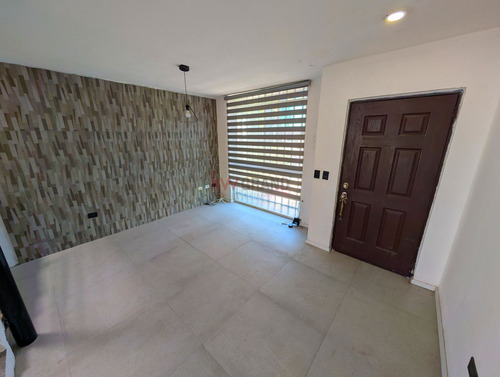 Casa En Venta En Banus Residencial Santa Cruz De Las Flores