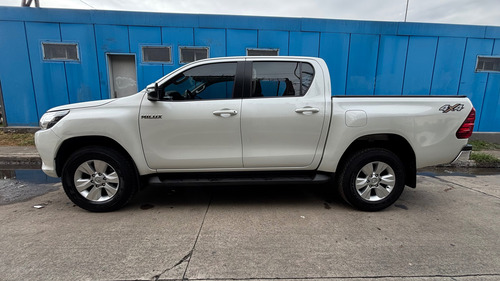 Toyota Hilux Srv 4x4 Automática