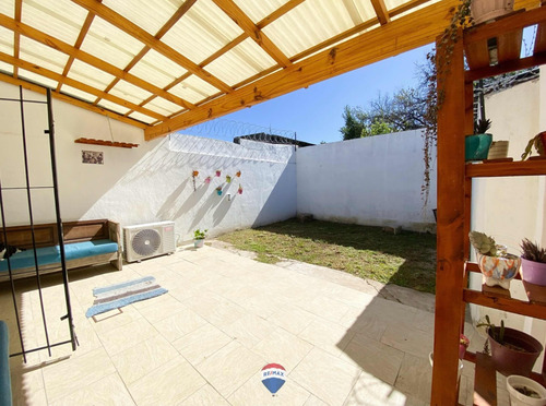 Venta Casa 3 Amb + Depto 2 Amb Garin