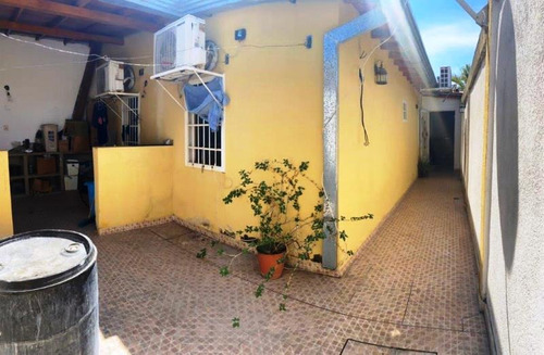Rivero Bienes Raíces Promociona Y Vende Casa En Santa Cruz De Aragua Urb. San Rafael